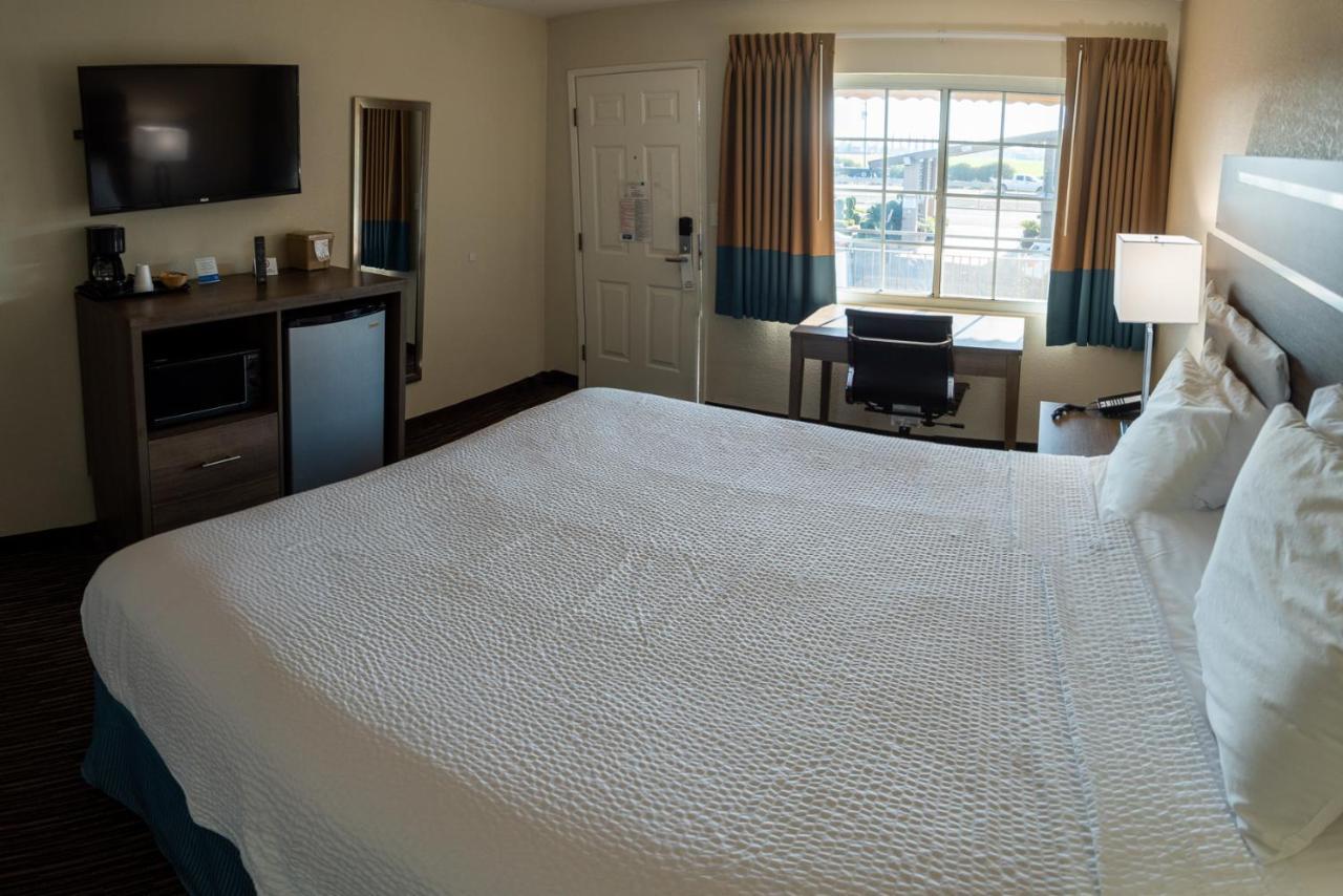 Rodeway Inn Near University-Gateway To Yosemite Merced Bagian luar foto