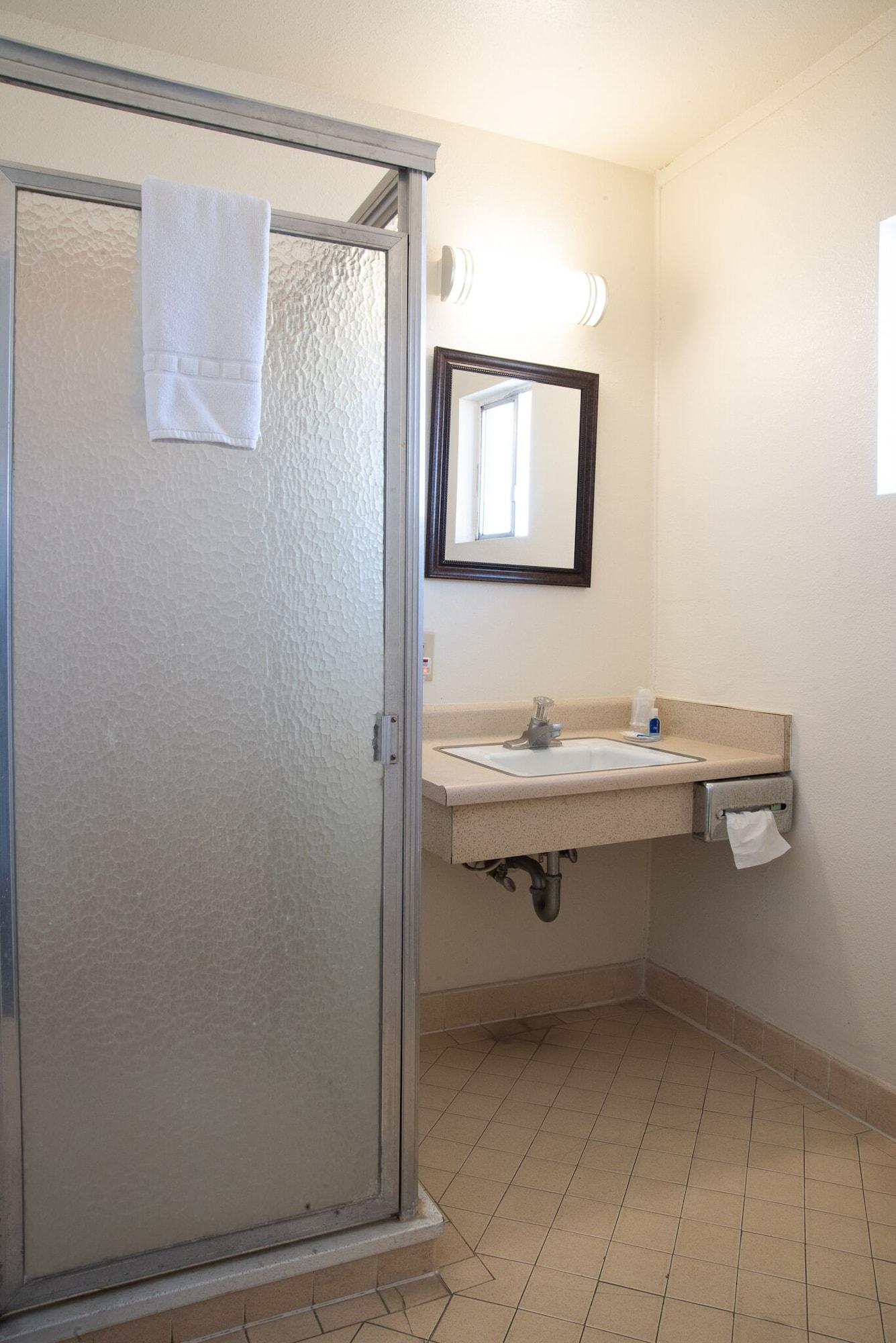 Rodeway Inn Near University-Gateway To Yosemite Merced Bagian luar foto