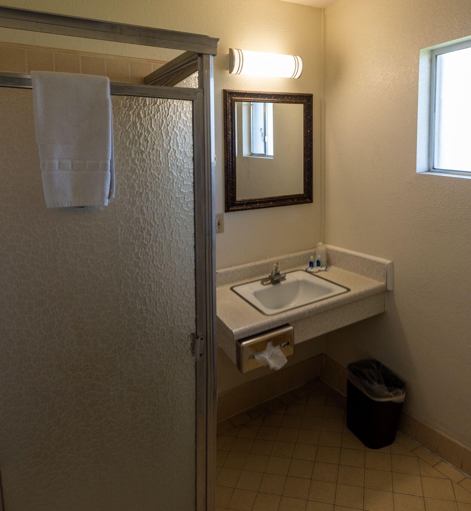 Rodeway Inn Near University-Gateway To Yosemite Merced Bagian luar foto
