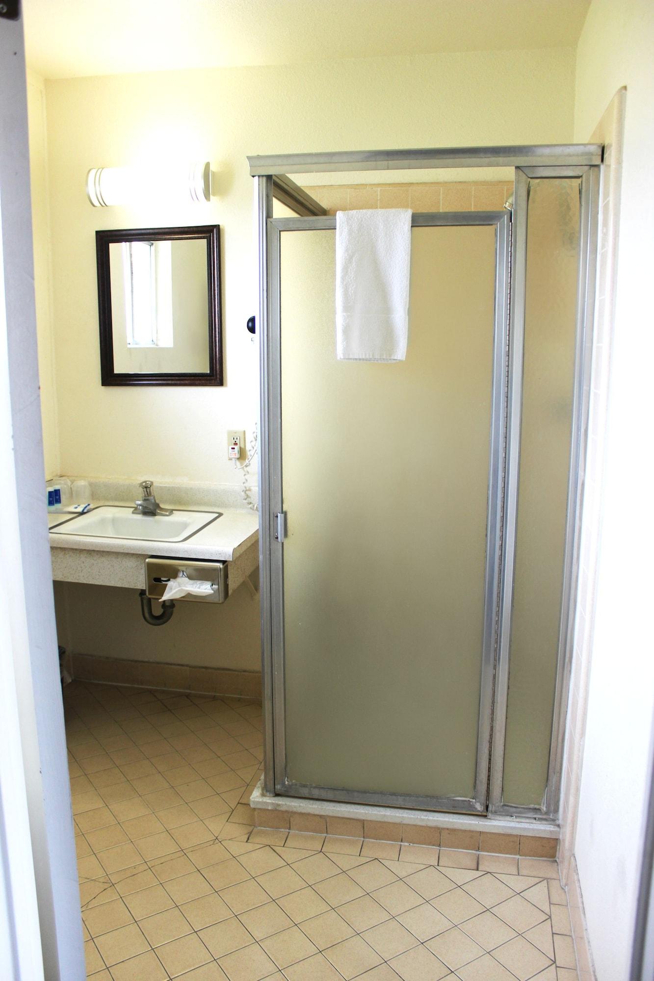 Rodeway Inn Near University-Gateway To Yosemite Merced Bagian luar foto