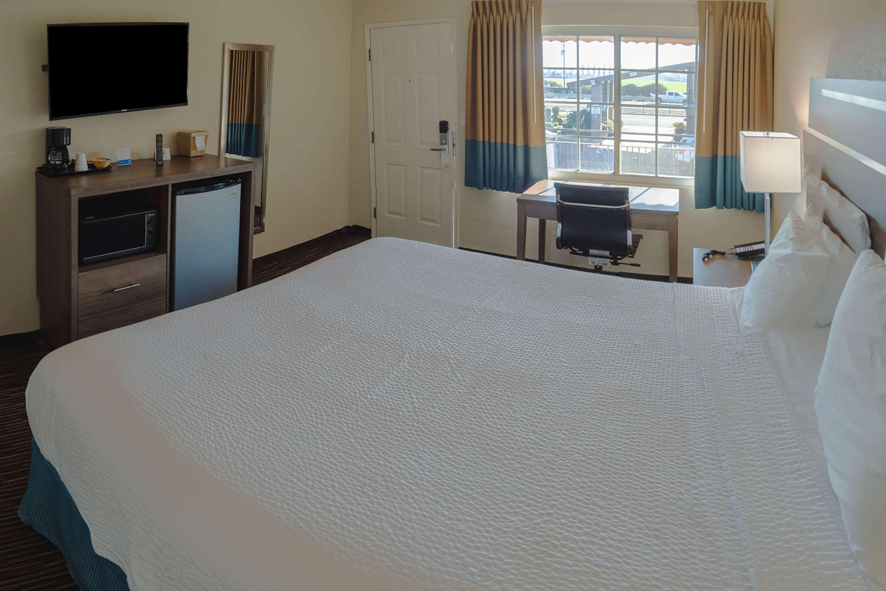 Rodeway Inn Near University-Gateway To Yosemite Merced Bagian luar foto