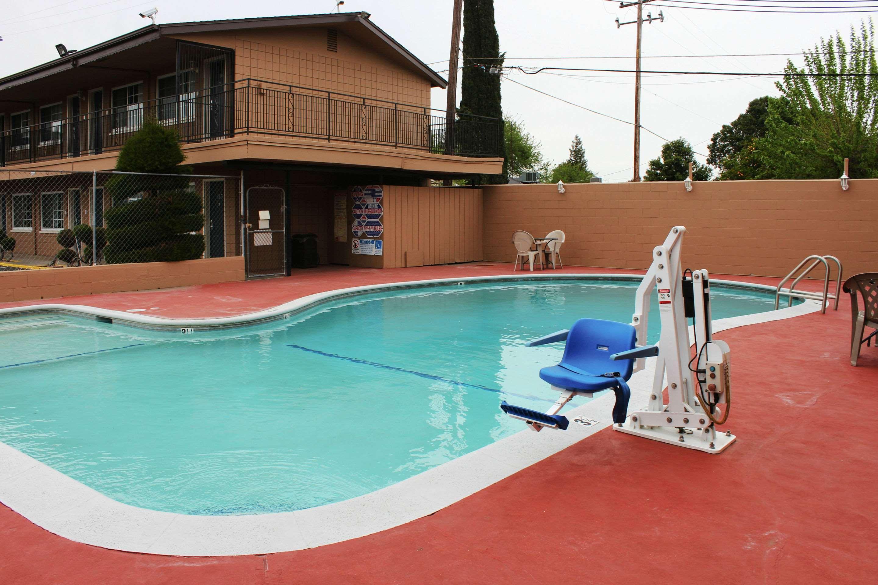 Rodeway Inn Near University-Gateway To Yosemite Merced Bagian luar foto