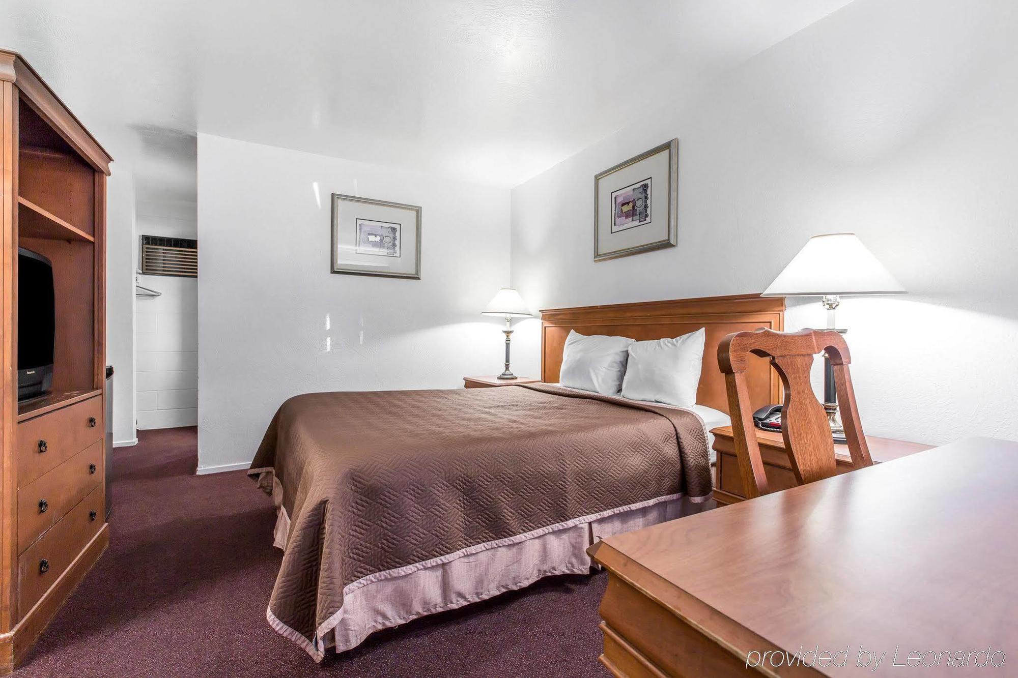 Rodeway Inn Near University-Gateway To Yosemite Merced Bagian luar foto