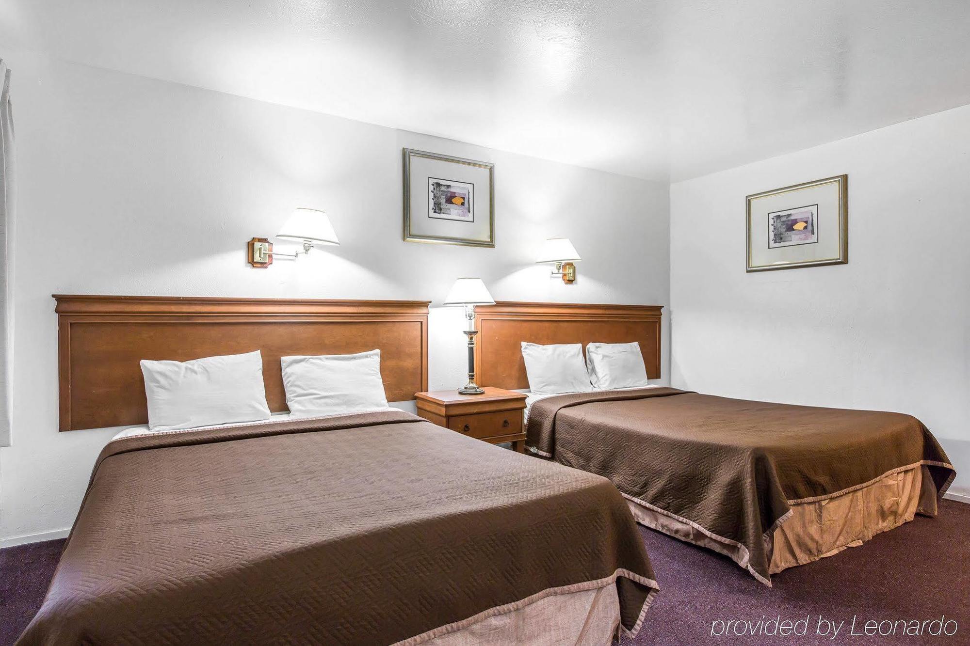 Rodeway Inn Near University-Gateway To Yosemite Merced Bagian luar foto