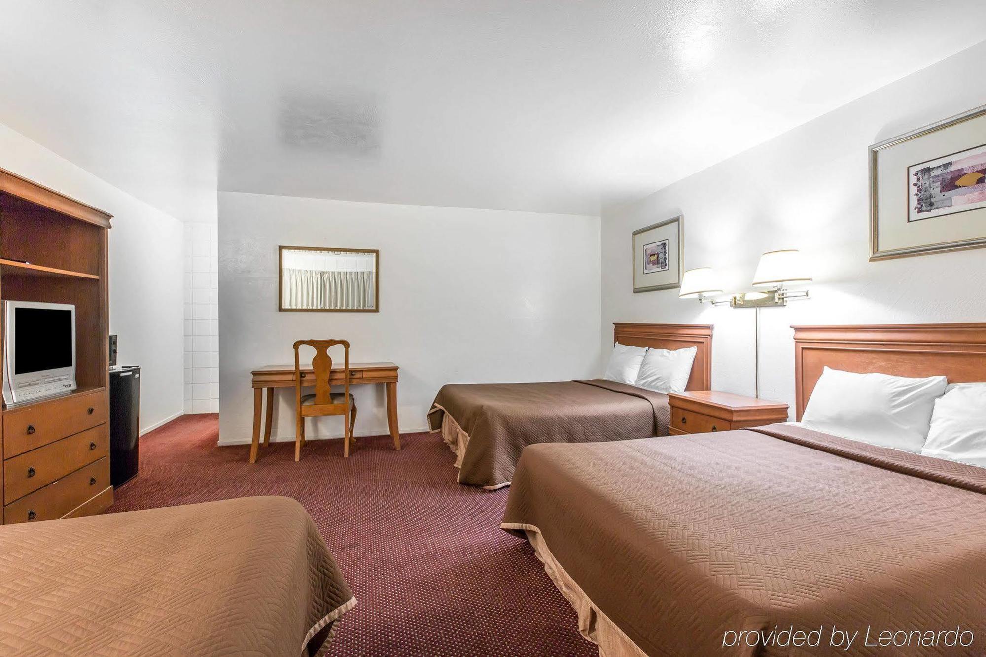 Rodeway Inn Near University-Gateway To Yosemite Merced Bagian luar foto